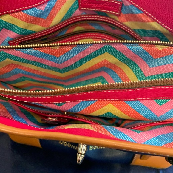 COPY - Authentic Dooney and Bourke large tote - Picture 4 of 4